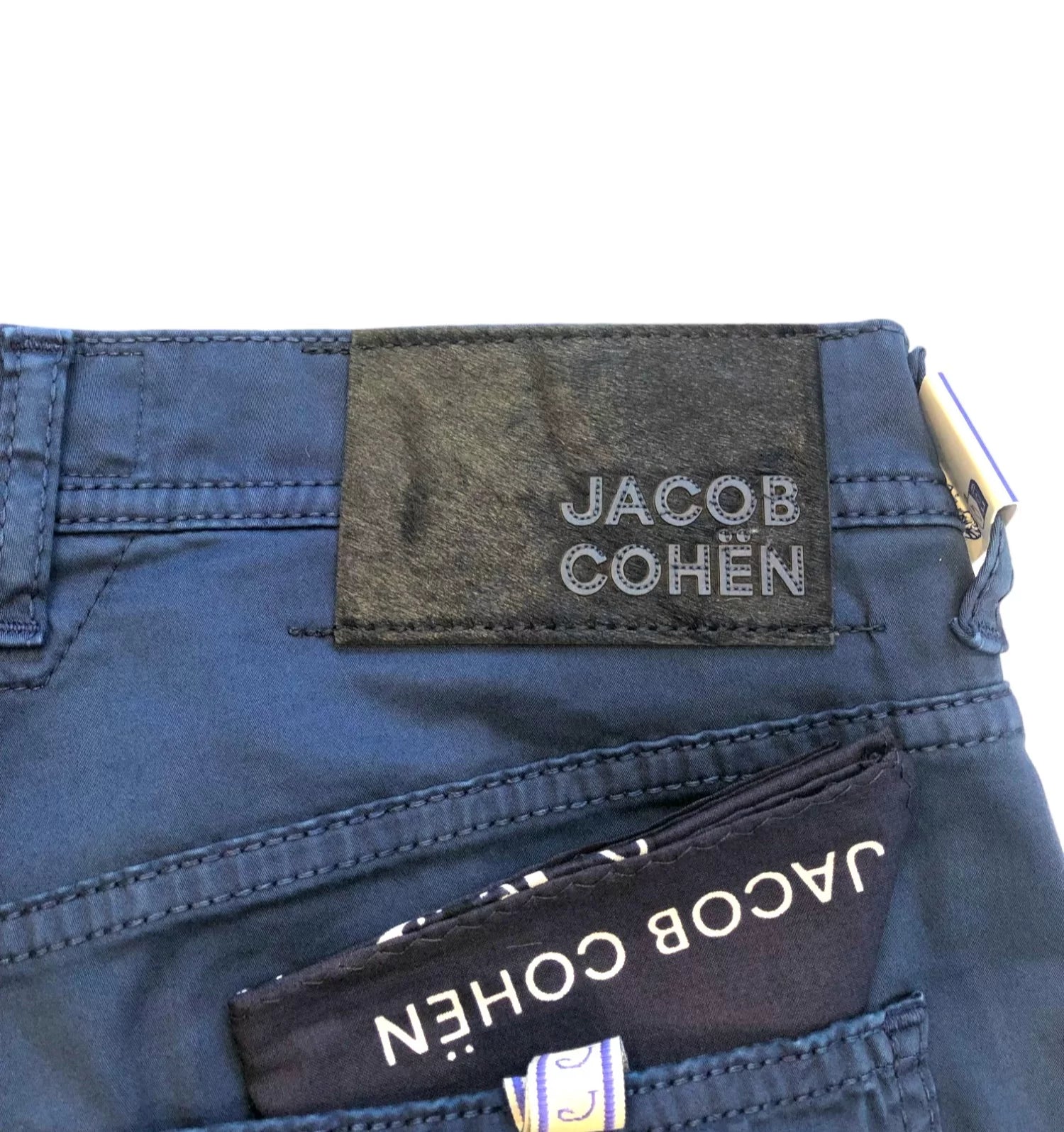 Jacob Cohën Men's Nicolas Shorts in Blue - Close Up Logo Patch