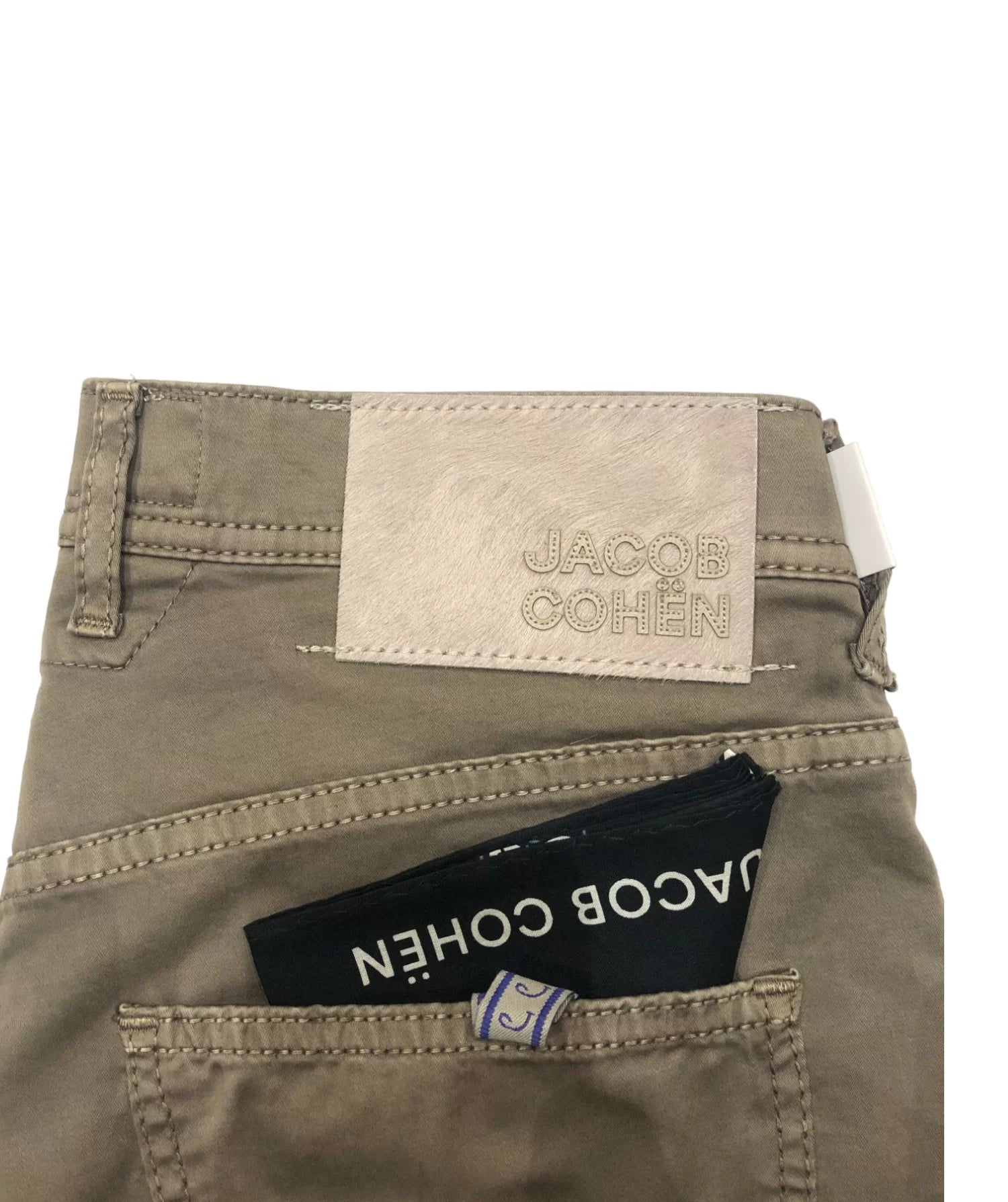 Jacob Cohën Men's Nicolas Shorts in Taupe - Back Logo Patch Close Up